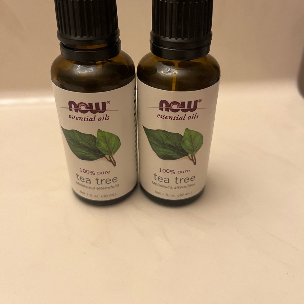 Essential Oils Tea Tree - Brown